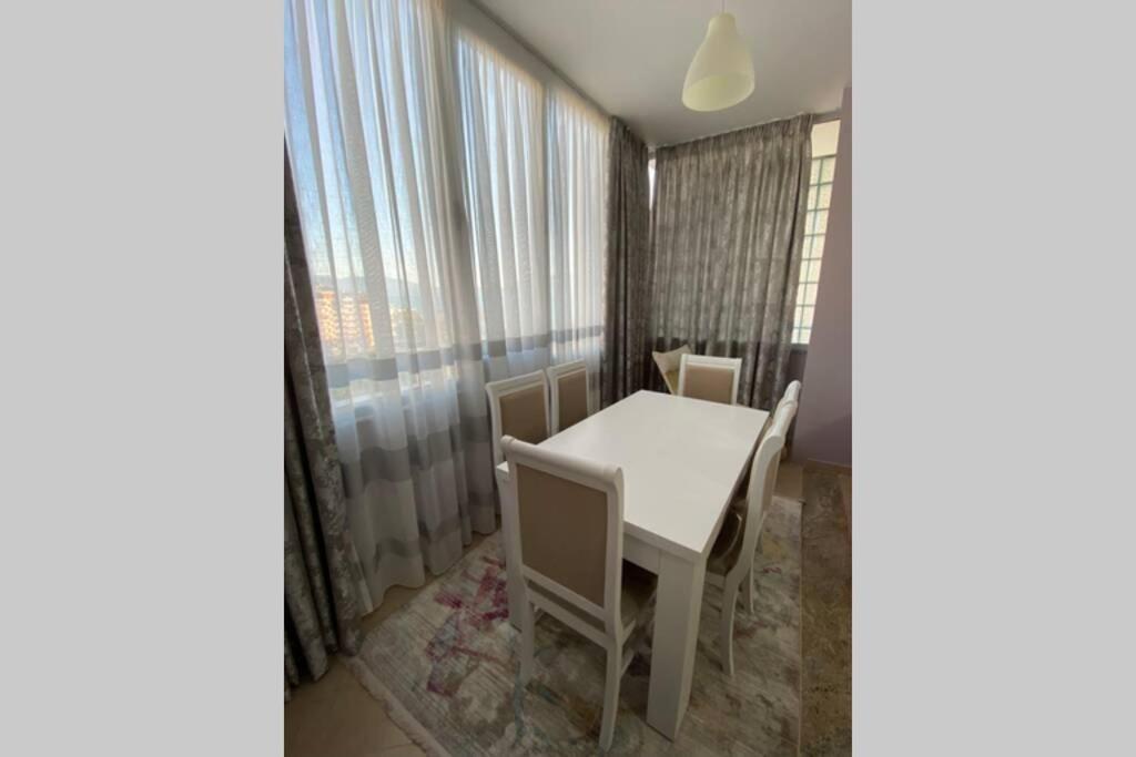 Sea Scape Apartment Vlorë Екстериор снимка