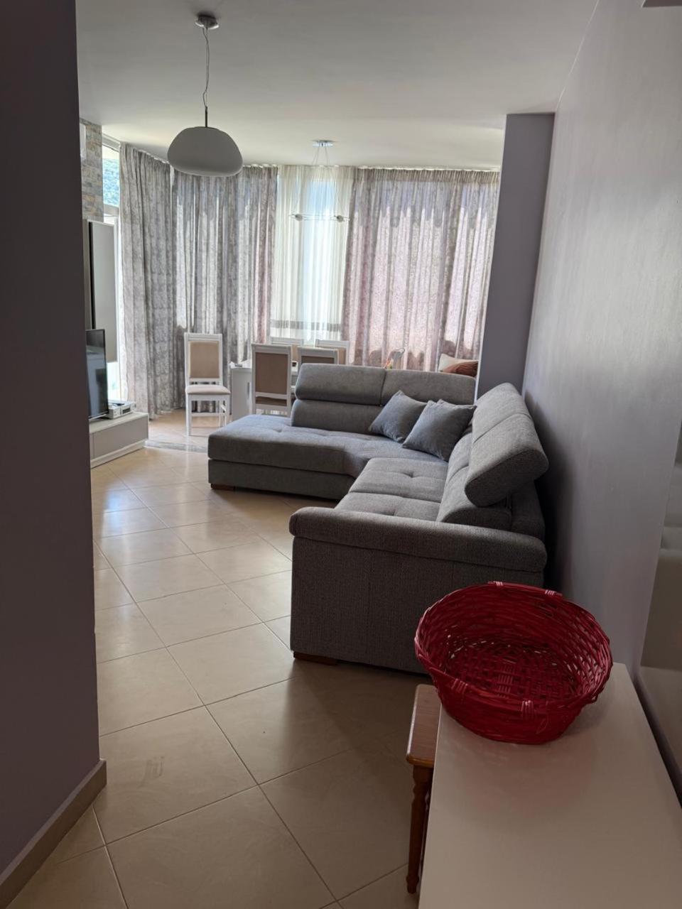 Sea Scape Apartment Vlorë Екстериор снимка